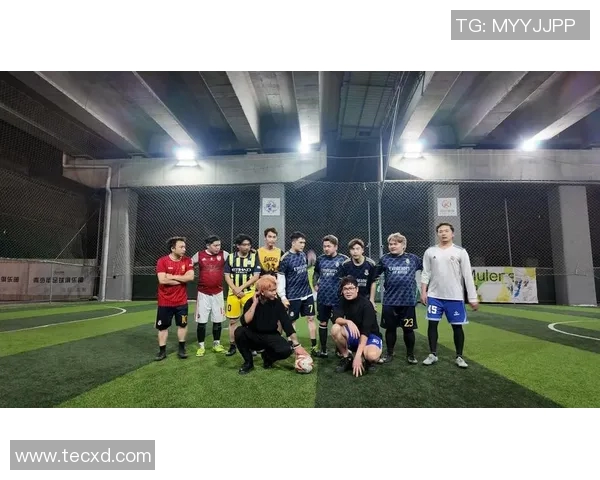 足球明星大乱战精彩视频集锦尽享球场激情与对抗魅力 足球明星大乱战精彩视频集锦尽享球场激情与对抗魅力